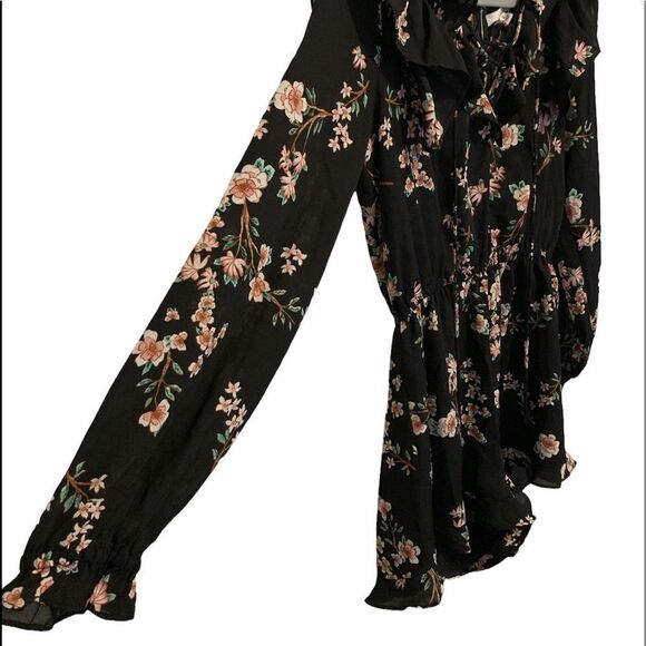 Jack Floral Black Romper new no tag - Picture 5 of 6